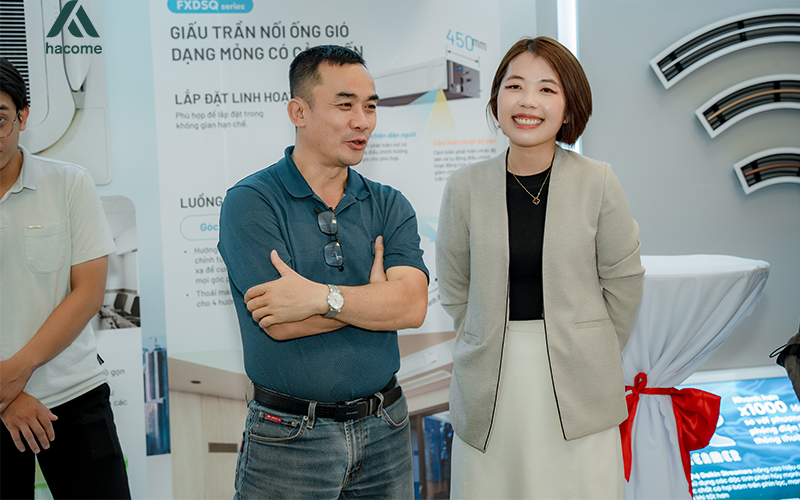 Thăm quan showroom HACOME